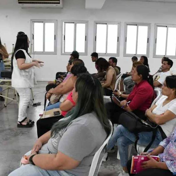 En el CIC del barrio San Benito el municipio brindó herramientas claves para encontrar trabajo después de los 40
