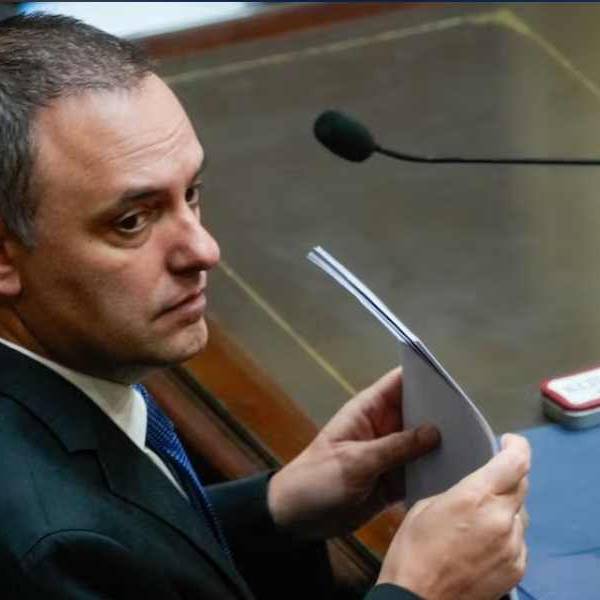La Justicia pide el último informe financiero de Adorni antes de exigirle que dé explicaciones por su patrimonio