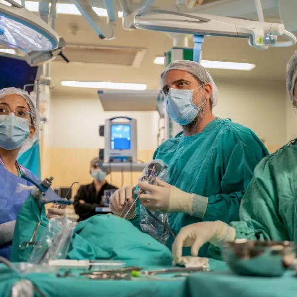 En el Hospital Garrahan extirparon un tumor cerebral a través de la nariz a una niña de 10 años. 