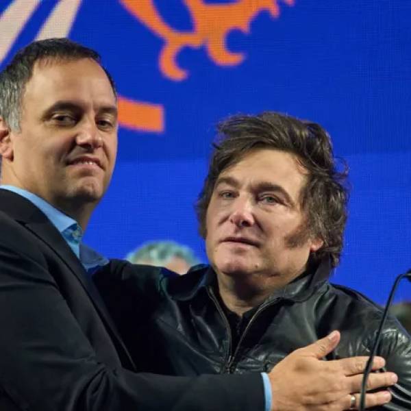 Por el Día de la Bandera, Javier Milei lleva a Adorni a Rosario y envía un nuevo mensaje interno: 