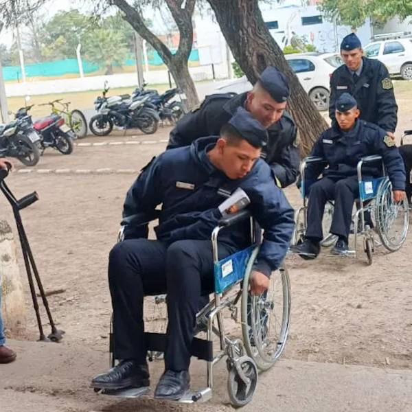 Sentir para Entender: Policías de Salta se ponen en el lugar de las personas con discapacidad a través de talleres vivenciales