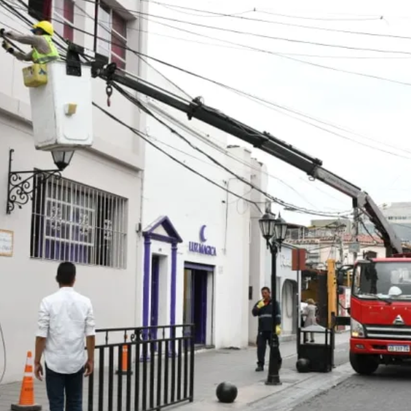Despeje de cables: este año se van retirando 93 mil metros lineales