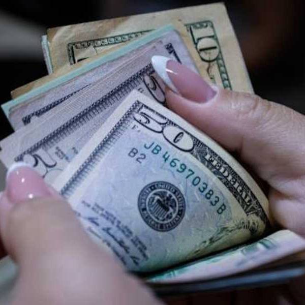 Por la inflación, el dólar podría superar los $1.600 y complicar al Gobierno