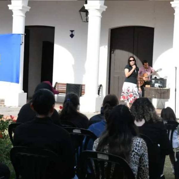 Una tarde a puro arte y talento se vivió en la Casona de Castañares