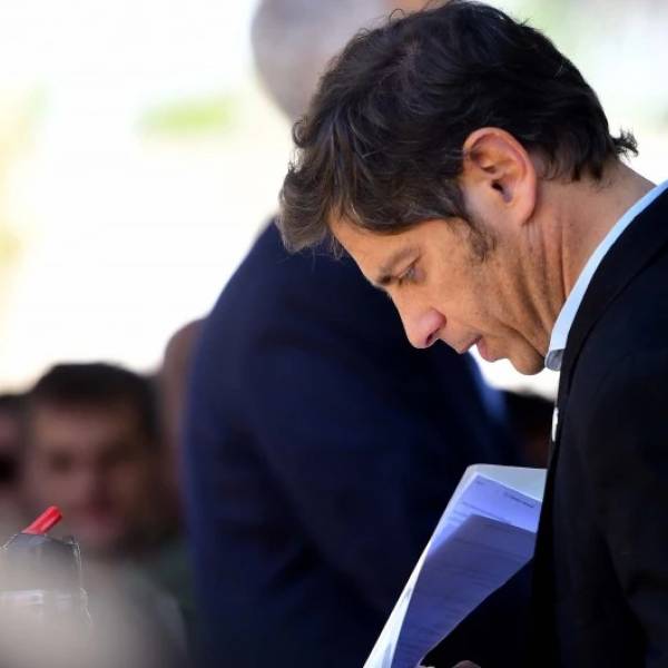 Axel Kicillof envió equipamiento y brigadistas para combatir los incendios en la Patagonia