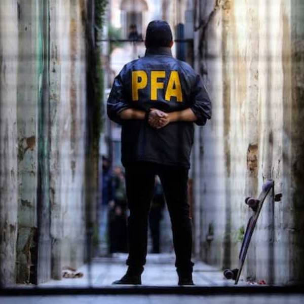 En Salta dictan prisión preventiva para el policía federal que tenía 60 mil imágenes de niños y niñas abusados sexualmente