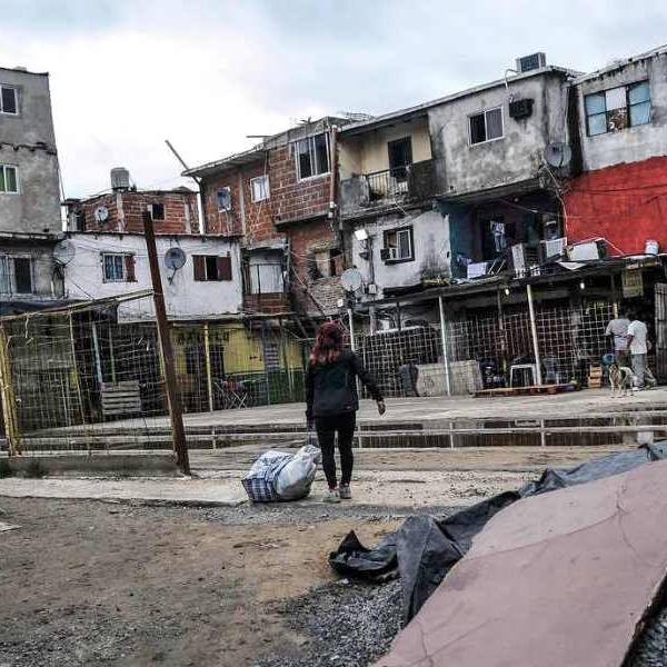 Según la UCA, la pobreza bajó al 36,3% y la indigencia al 6,8% en el tercer trimestre: 