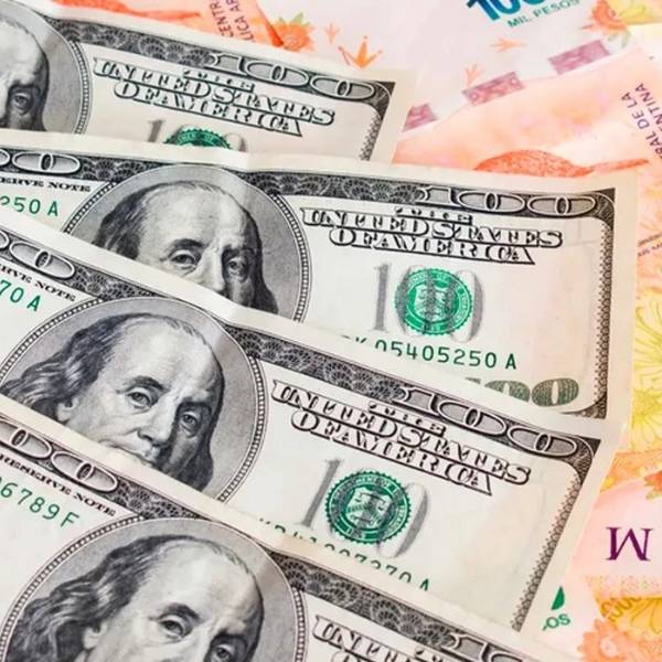 Desde el final del cepo los argentinos ya compraron más de 4.300 millones de dólares y la mayor parte fue directo al colchón