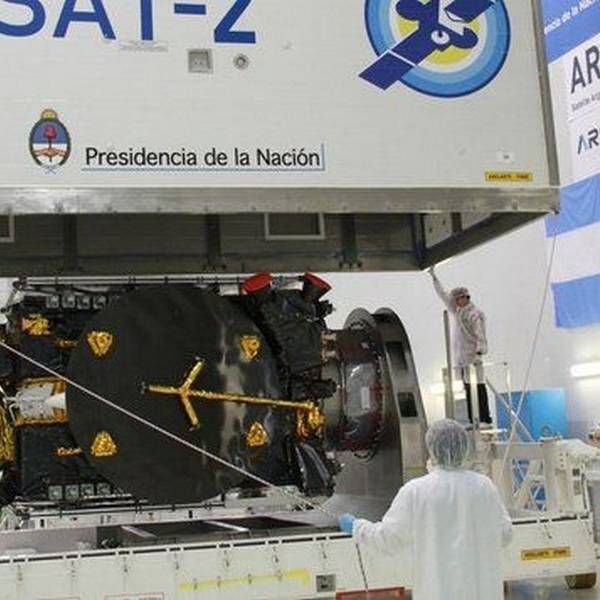Argentina ya no fabrica satélites: ARSAT perdió el 25% de su personal y advierten que 