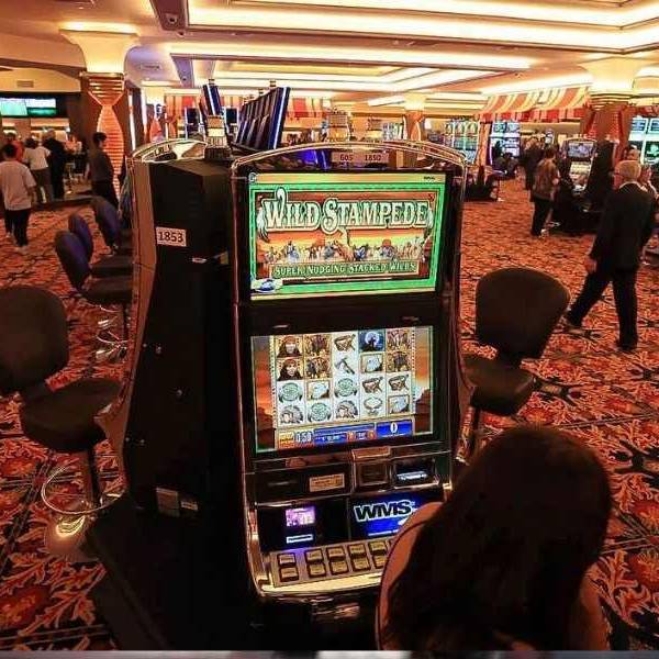 Trabajadores salteños de casas de azar y casinos están cobrando su sueldos en cuotas y aún no les pagan el aguinaldo