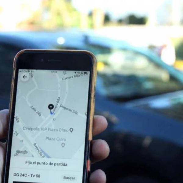 Por el feriado del Milagro, Uber y DiDi aumentaron sus precios por la alta demanda