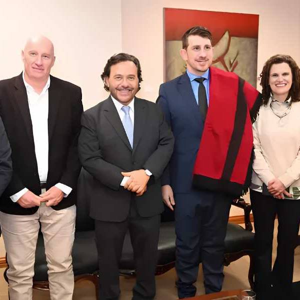 El Gobernador Sáenz y la DAIA avanzarán en acciones conjuntas contra la discriminación y los discursos de odio
