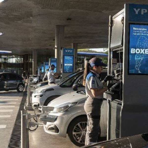 YPF sube 2,5% el precio de sus combustibles desde este domingo