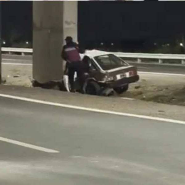 Fue identificado el hombre que perdió la vida al chocar su auto contra un pilar en Circunvalación Noroeste