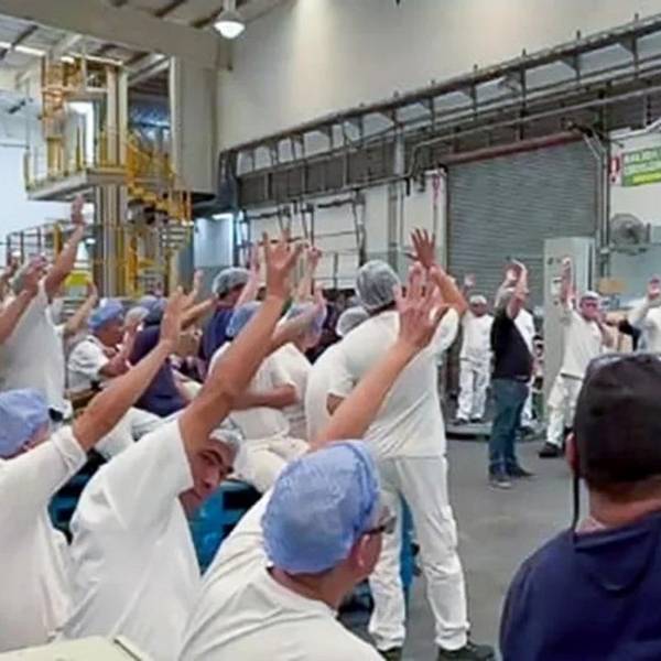 Una gigante compañía argentina de alimentos anunció cientos de despidos y rebajas salariales