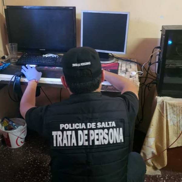 En Salta una pareja de 51 y 40 años fue detenida por generar material de abuso sexual infantil