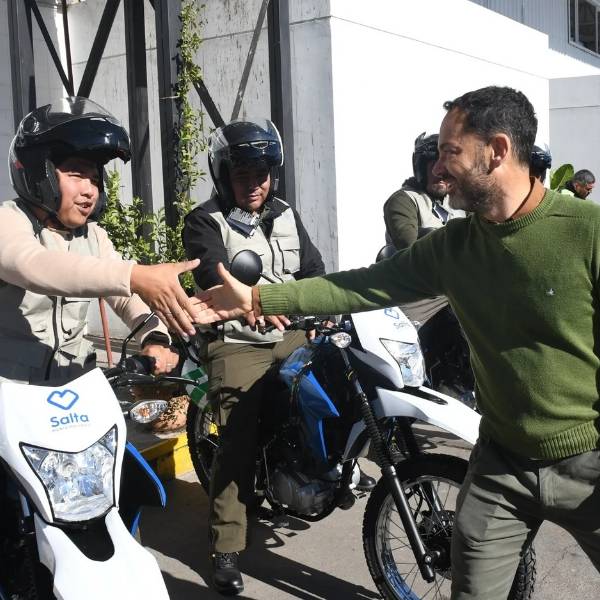 Emiliano Durand entregó nuevos vehículos para fortalecer el trabajo municipal