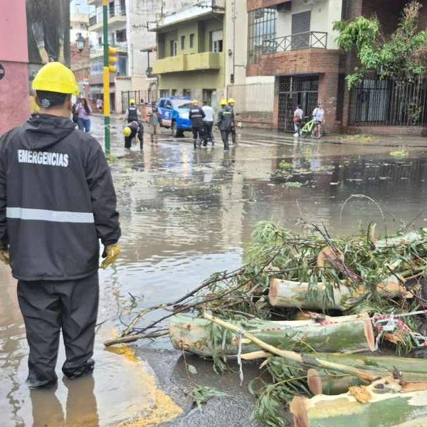 Fuerte temporal en la ciudad de Salta: En zona sur cayeron 17 mm en tan solo 1 hora