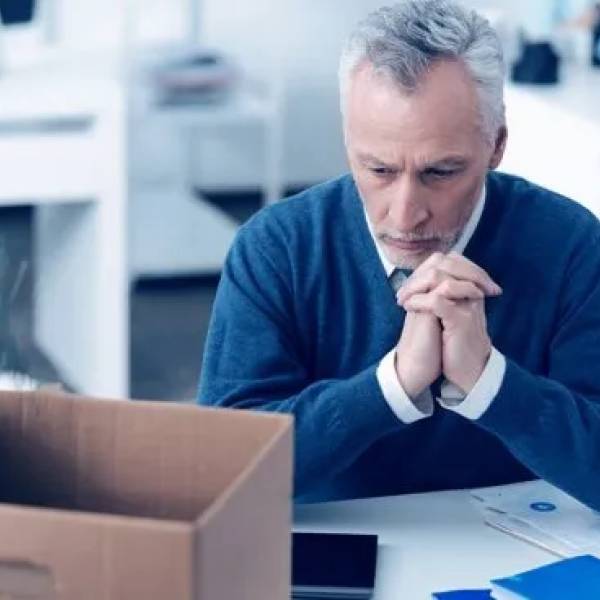 Precarización laboral en Argentina: quienes pierden un empleo formal y pasan al cuentapropismo ganan hasta un 28% menos