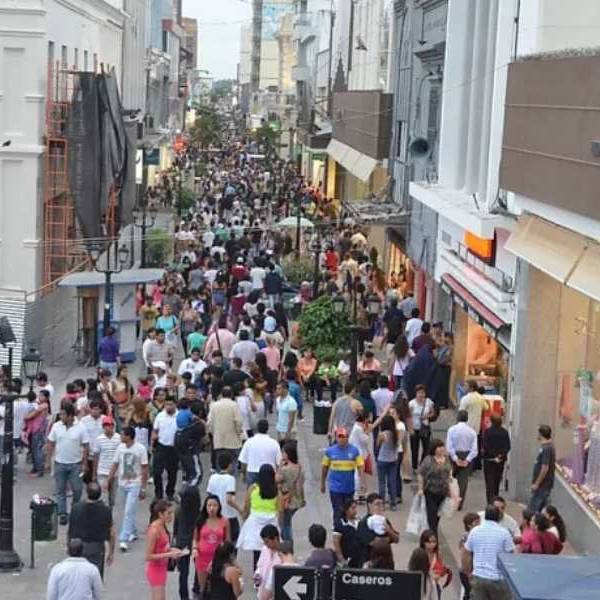 Crisis del comercio salteño: Hay despidos, caída del consumo y rumores de cierres de sucursales de tarjetas de crédito y de cadenas de electrodomésticos