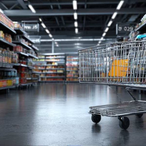 ¿No la ven? El Gobierno nacional celebra un consumo privado récord pero las ventas en comercios muestran otra realidad