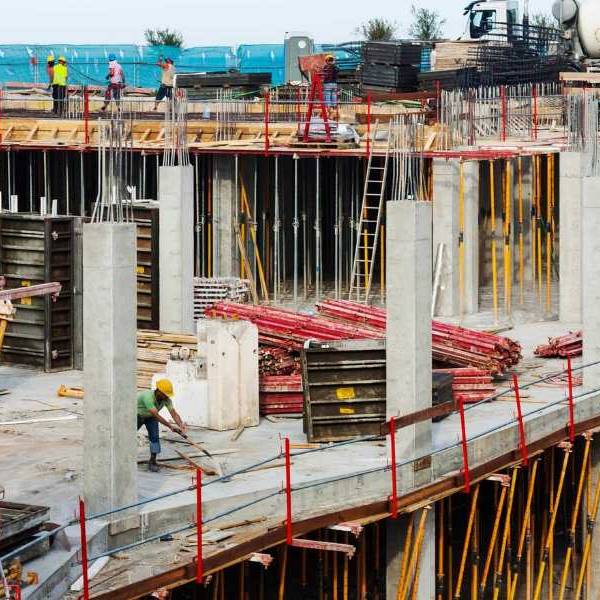 La construcción se hundió 4,1% mensual en noviembre, su peor registro en más de un año