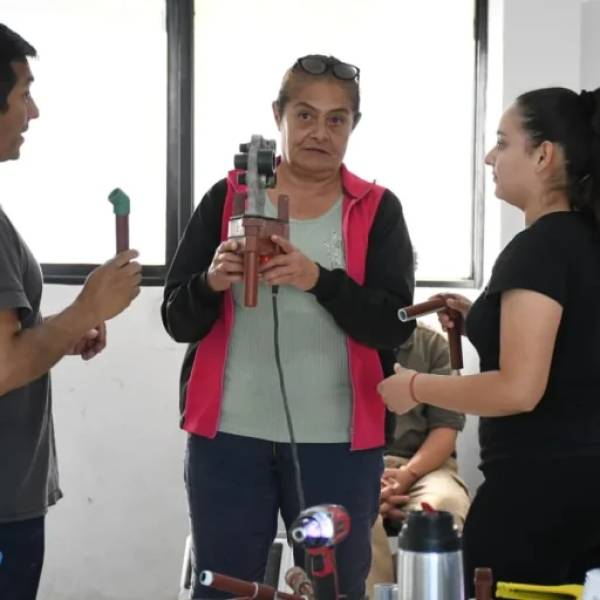 Nuevas oportunidades: Comenzaron las clases de la UPATecO en los CIC de la ciudad