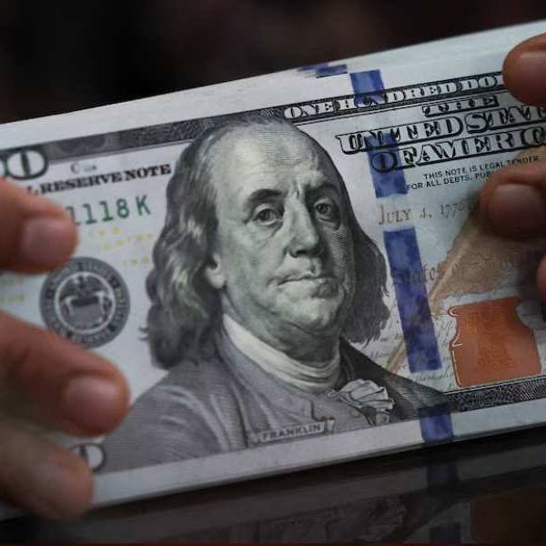El dólar sigue subiendo, supera a la inflación del mes y se frena el proceso de apreciación cambiaria