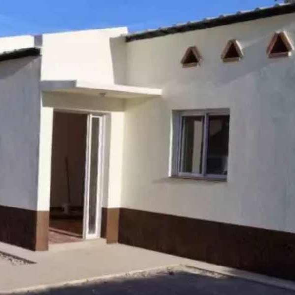 Seis familias de la comunidad wichi de Metán recibieron su casa