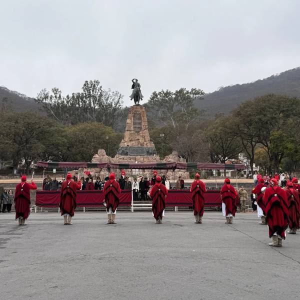 Salta le rindió homenaje a las Heroínas y Mártires de la Independencia de América