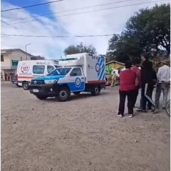 En las últimas horas se confirmó que la víctima fatal era un reconocido profesor de lenguas extranjeras. Familiares, amigos, exalumnos y colegas expresaron su dolor a través de las redes sociales