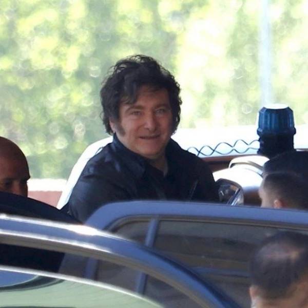 Milei atacó a Techint y llamó 