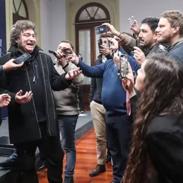 El Gobierno prohibió el ingreso de toda la prensa a Casa Rosada por primera vez en la historia: 