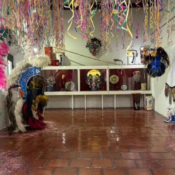 «Al calor de las comparsas»: La nueva muestra del Museo de la Ciudad que celebra el carnaval salteño
