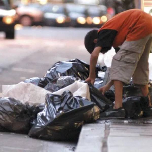 Tremendo informe de la UCA: El 53,6% de los niños en Argentina son pobres y el 30% no come regularmente