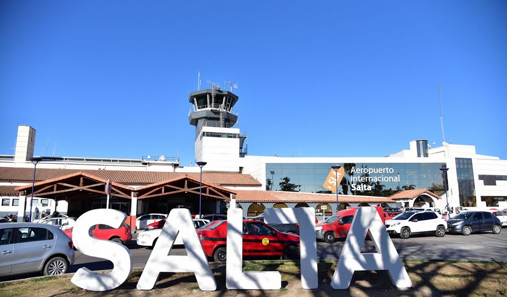 Se terminó el monopolio: Ahora cualquier taxista puede trabajar en el aeropuerto de Salta