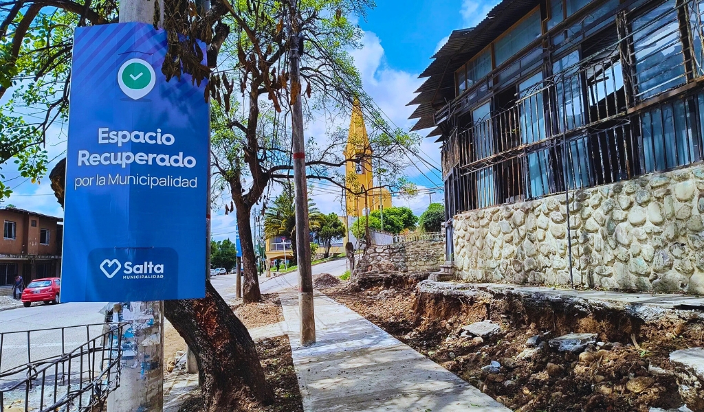 Adiós a la ocupación ilegal: La Municipalidad de Salta recupera la vereda ubicada junto al templete de San Cayetano