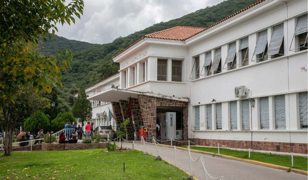 Despidieron a médicos salteños por cobrar horas de guardias que no hacían en hospitales públicos