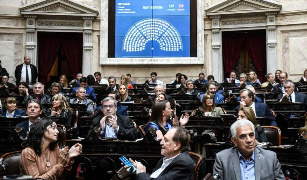La Comision que investiga el caso Libra podría citar al presidente Milei y a su hermana Karina