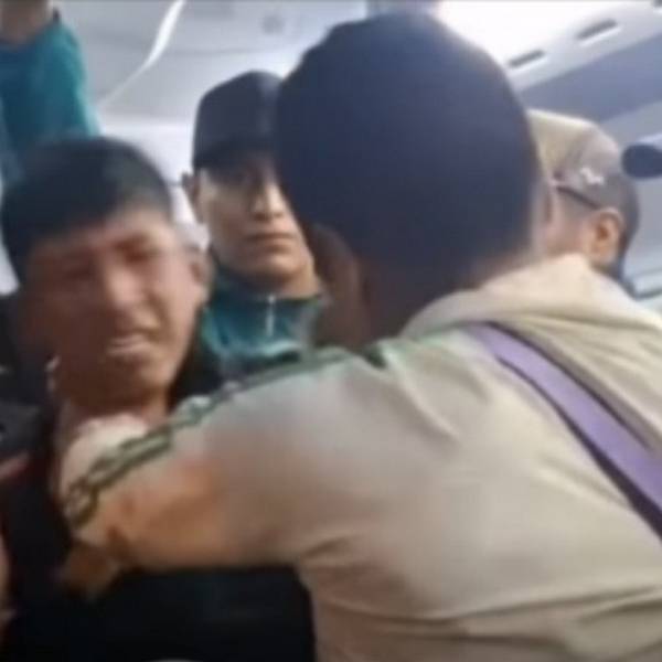 Insólito: dos pasajeros se agarraron a trompadas por un asiento en un colectivo de SAETA