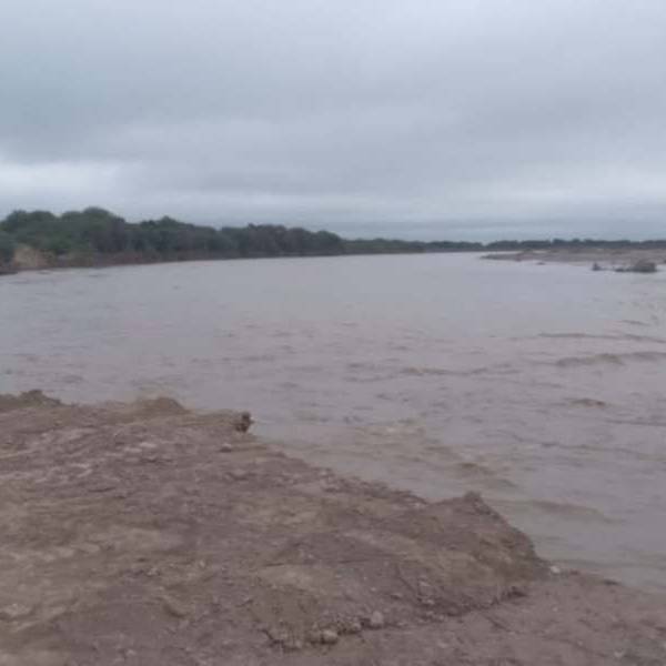 El cauce del rio Pilcomayo se llevó una franja de más de 2 kilometros de suelo argentino