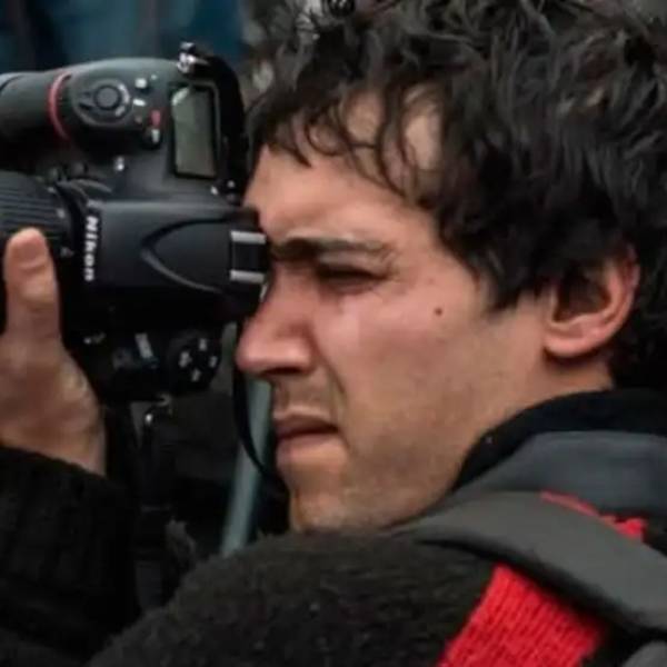 El gobierno despidió al fotógrafo que  identificó al gendarme que disparó contra Pablo Grillo