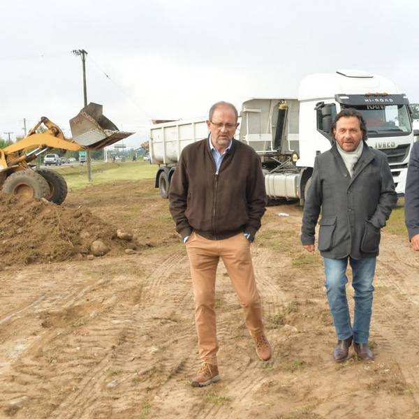 Sáenz: “Después de muchas gestiones, logramos reactivar la construcción del puente de Vaqueros 