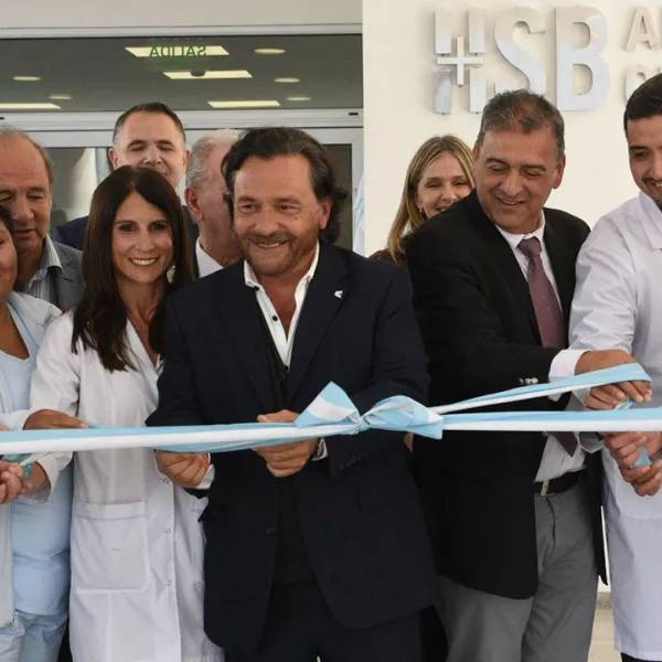 Se inauguró el nuevo edificio para la administración del hospital San Bernardo