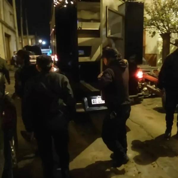 En el macrocentro salteño detovieron a 18 personas por ofrecer servicios sexuales en la vía pública